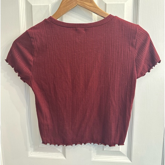 Maroon garage lettuce hem baby tee, size small - Picture 3 of 3